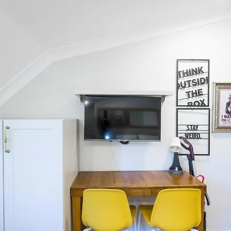 דירה Rooftop Studio W/ac 5 Min To Tophane Tram Station